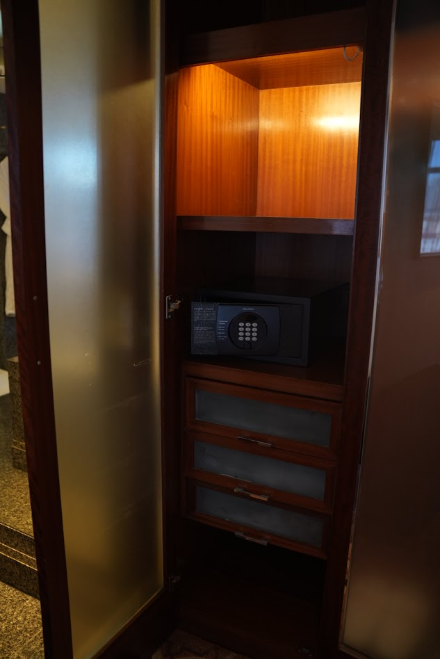 THE WESTIN BUND CENTER SHANGHAI　クローゼット