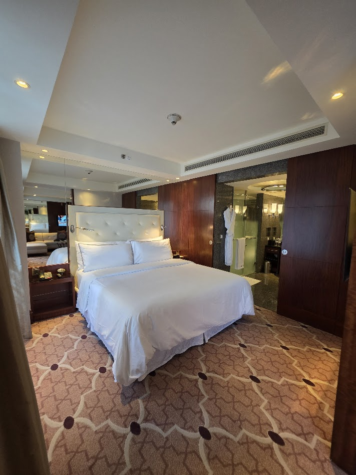 THE WESTIN BUND CENTER SHANGHAI　ベッドルーム