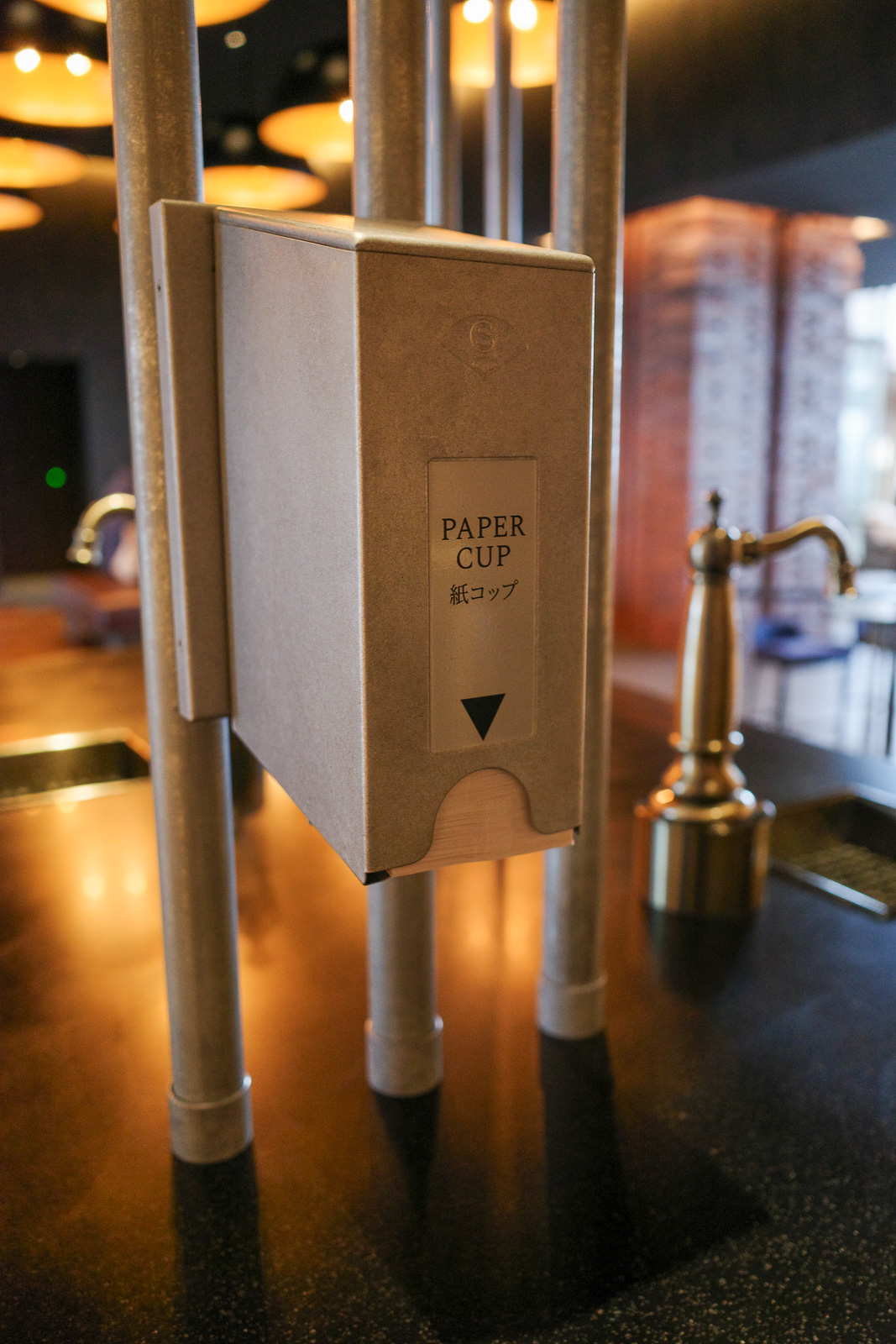 大阪ステーションホテルのWATER　STATIONにある紙コップ