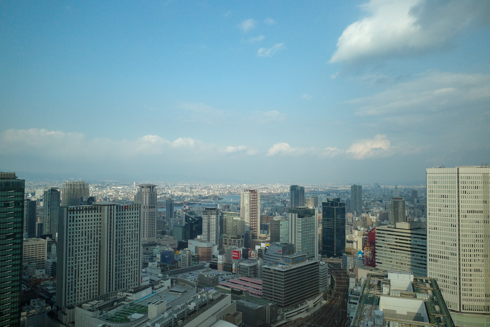 大阪ステーションホテルの客室から見た景色