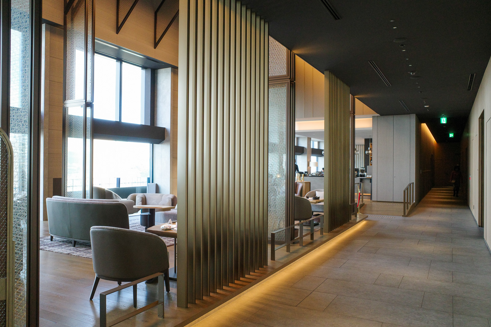 大阪ステーションホテル朝食会場、奥側