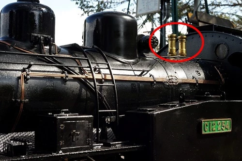 蒸気機関車の蒸気が出る部分