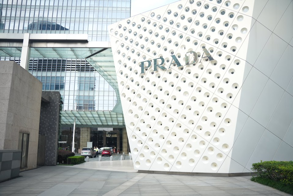 ifcにあるPRADA