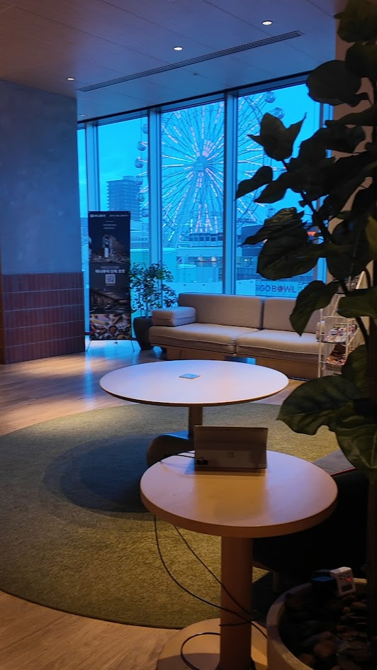 SAPPORO STREAM HOTEL HUB SHOP　フロントからの景色