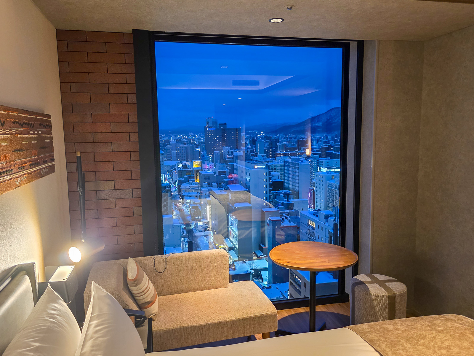 札幌ストリームホテルの室内から見た外の景色