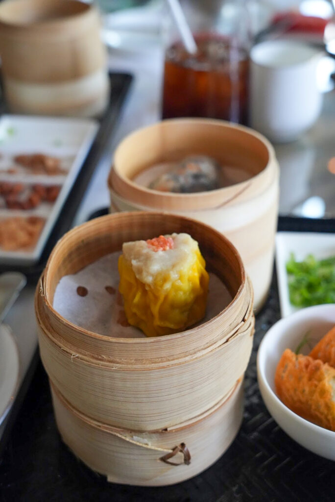 セントレジス香港ドローイングルーム中華朝食セットのシュウマイ