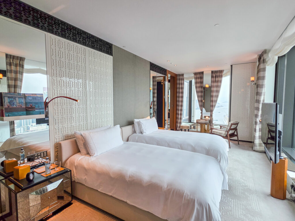 Rosewood Hong Kongの客室ベッドルーム