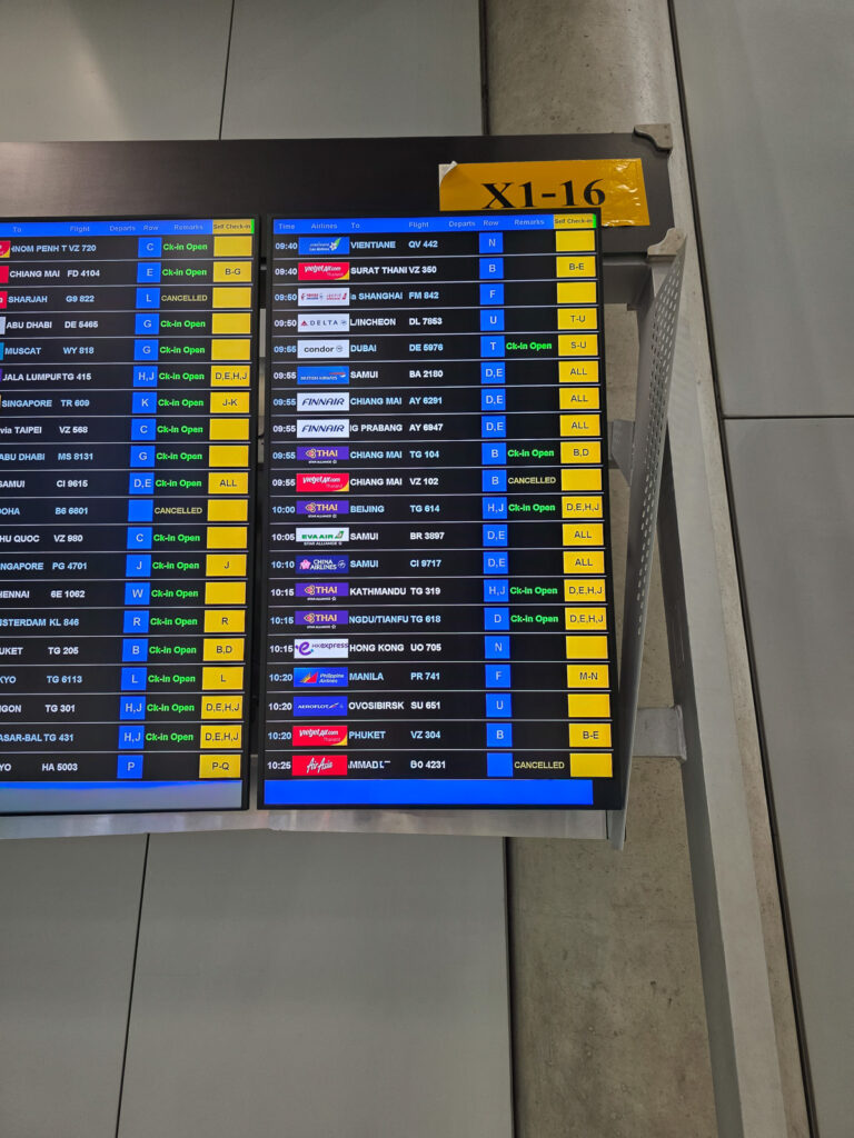 スワンナプーム空港の電光掲示板