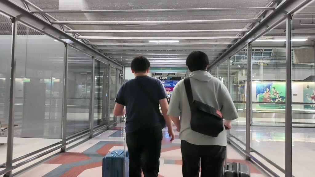 タイに到着
