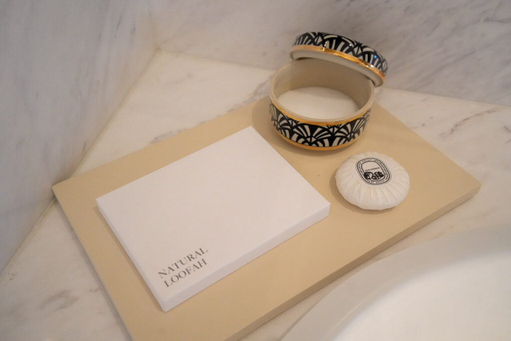客室アメニティのディプティック フィロシコス / Diptyque Philosykos bathroom amenities in the guest room