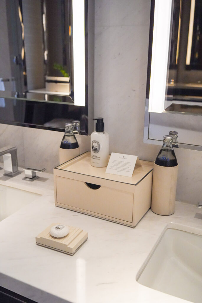 客室アメニティのディプティック フィロシコス / Diptyque Philosykos bathroom amenities in the guest room