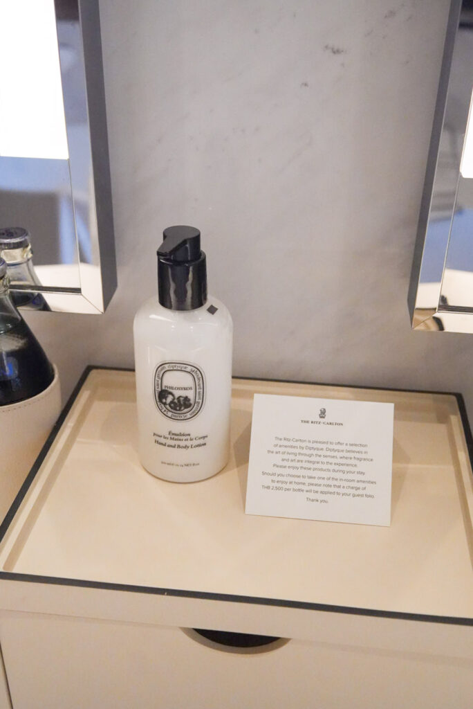 客室アメニティのディプティック フィロシコス / Diptyque Philosykos bathroom amenities in the guest room