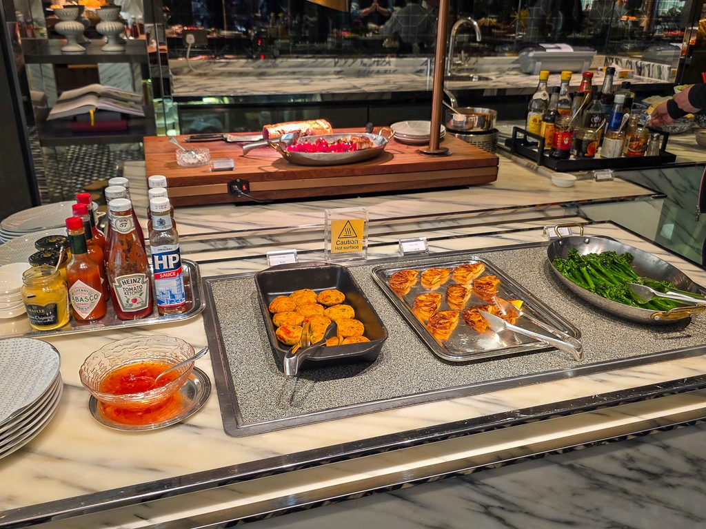 Rosewood Hong KongのManor Clubのイブニングカナッペの軽食
