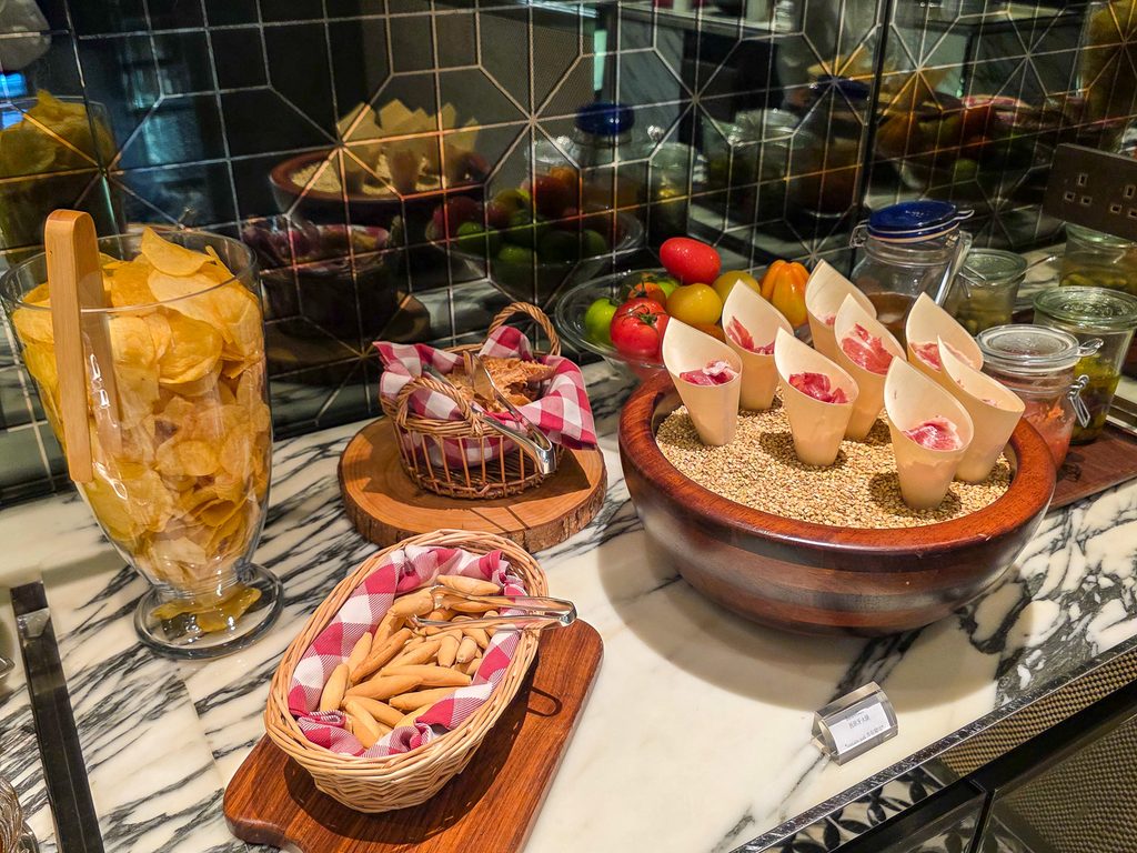 Rosewood Hong KongのManor Clubのイブニングカナッペのおつまみたち