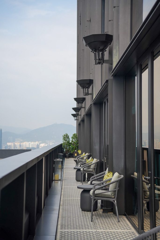 Rosewood Hong Kong Manor Clubベランダ
