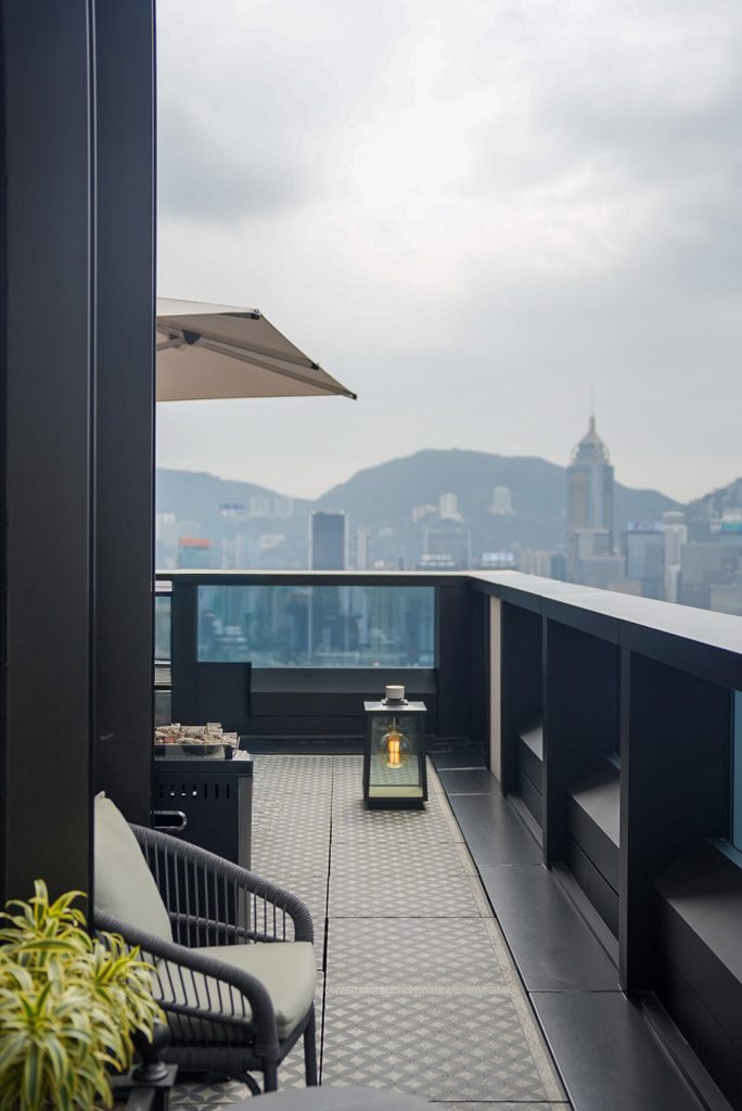Rosewood Hong Kong Manor Clubの有名なバルコニー