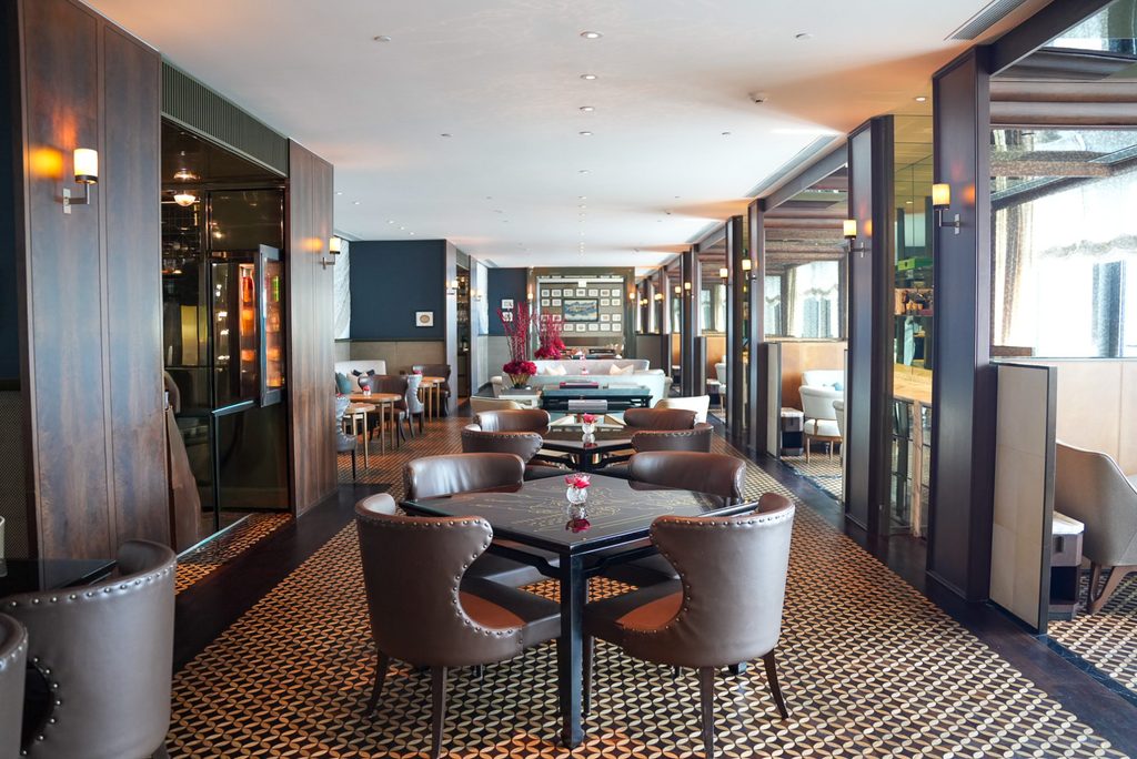 ビュッフェエリアから見たRosewood Hong Kong Manor Clubのダイニングルーム