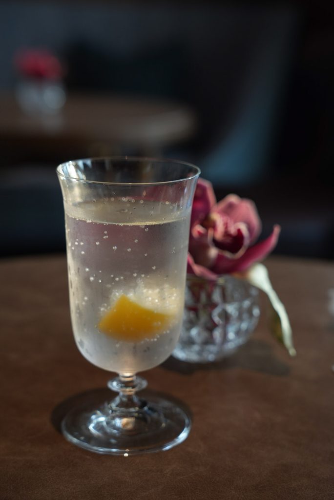 Rosewood Hong KongのManor Clubのイブニングカナッペで頼んだお酒