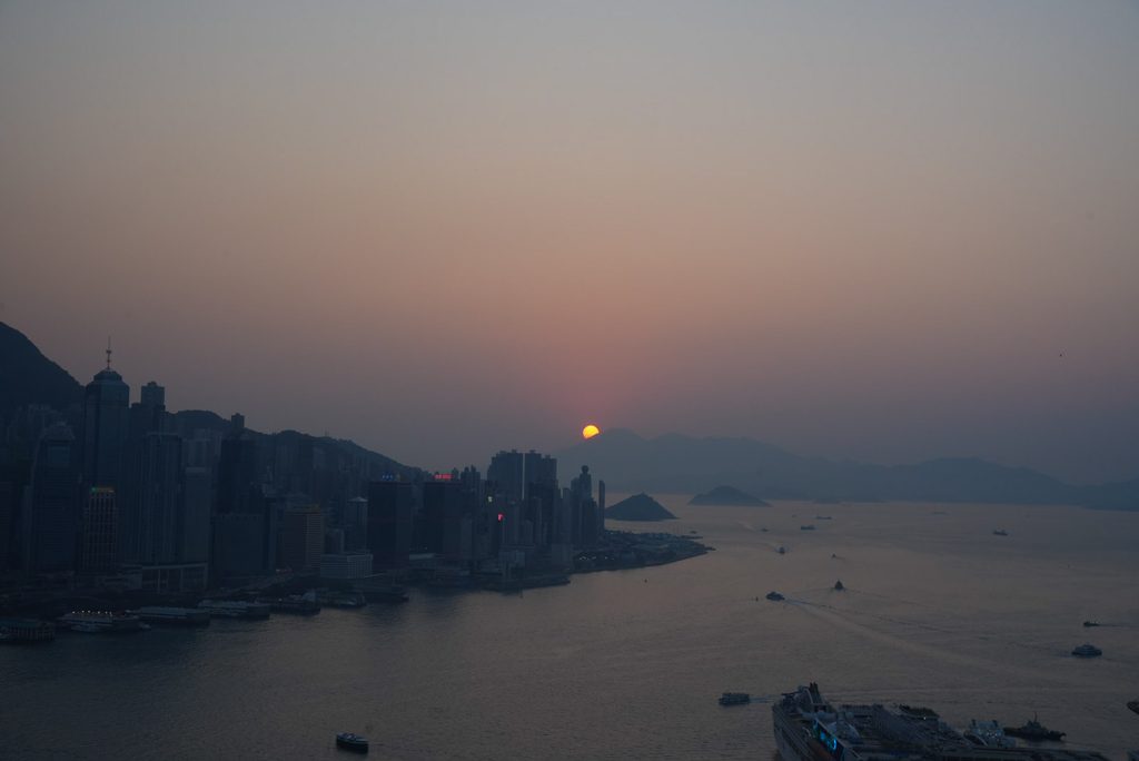 Rosewood Hong KongのManor Clubからみた夕日