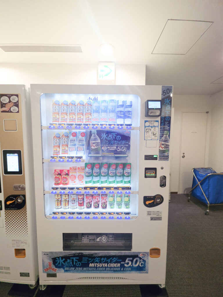 琵琶湖ホテル大浴場前の自動販売機