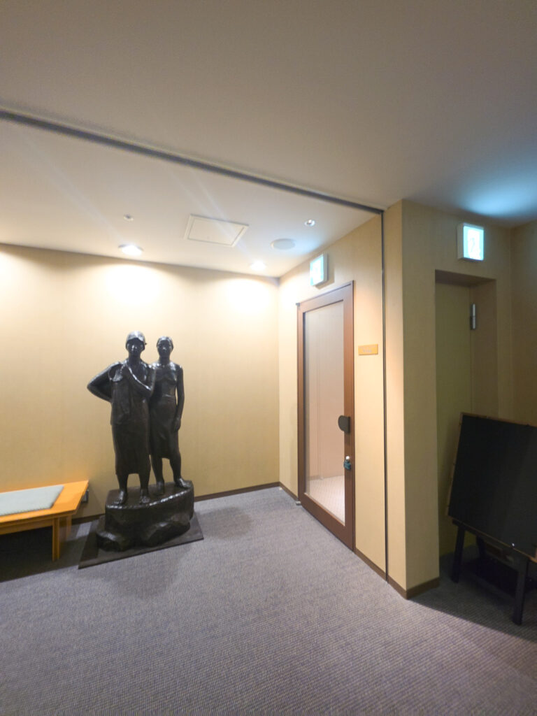 琵琶湖ホテル大浴場
