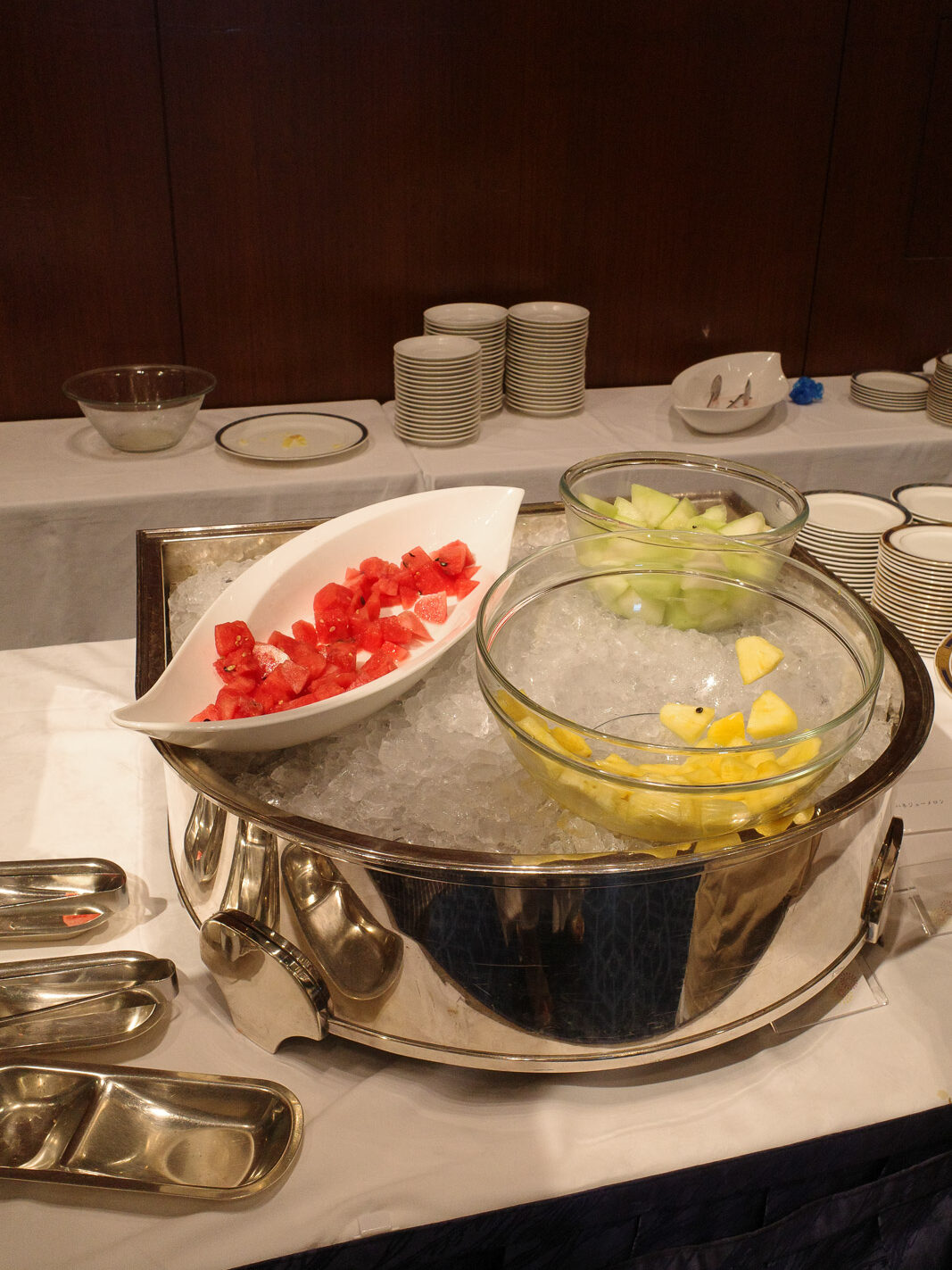 琵琶湖ホテル夕食会場「瑠璃」ビュッフェ
