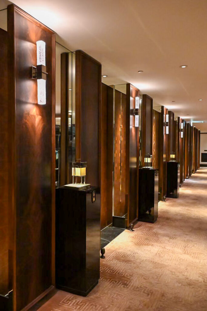 Rosewood Hong Kongの客室エレベーターホール