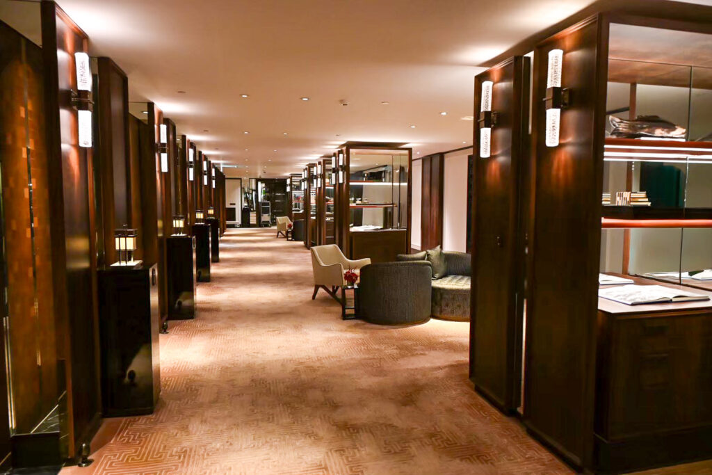 Rosewood Hong Kongのエレベーターホール