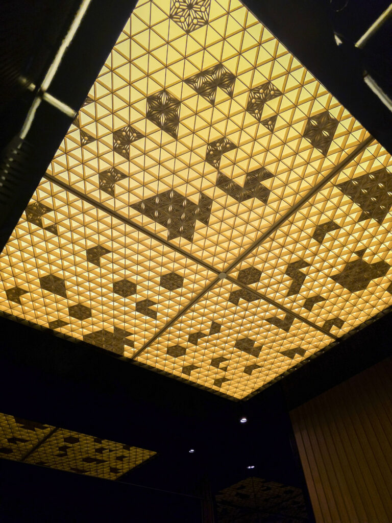 リッツカールトン京都エレベーターの組子