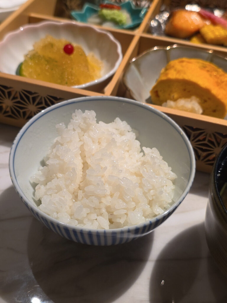 リッツカールトン京都ラロカンダ朝食の白米