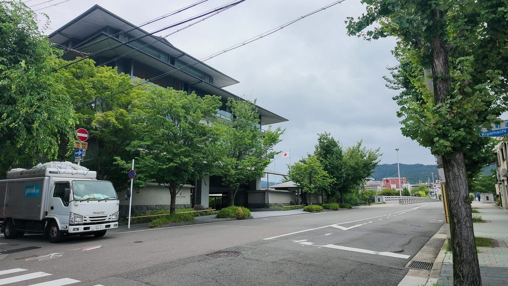 リッツカールトン京都玄関